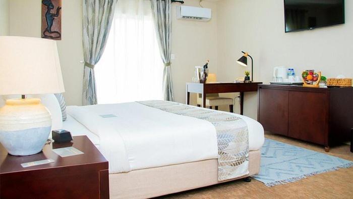 Royal Ambassador Hotel Harbel Экстерьер фото